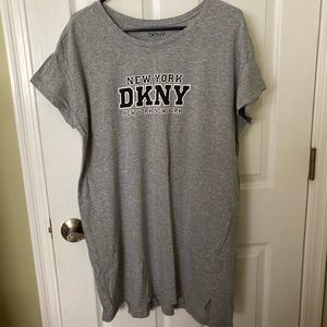 DKNY sleep-shirt XL New